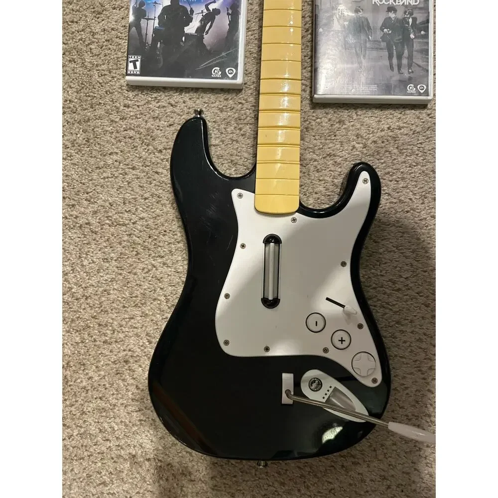 Nintendo Wii Rock Band Guitar w Dongle Strap 2 Games RockBand Beatles Tested